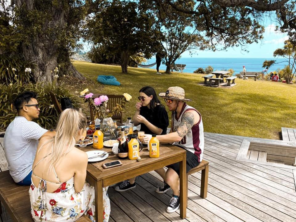 Waiheke Backpackers Hostel Onetangi Екстериор снимка