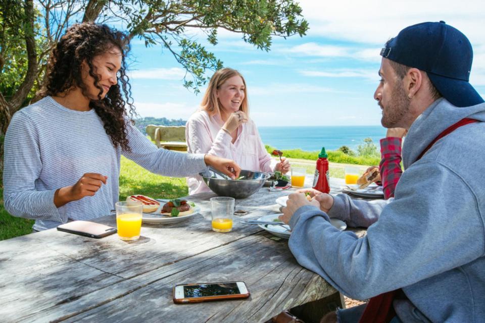 Waiheke Backpackers Hostel Onetangi Екстериор снимка
