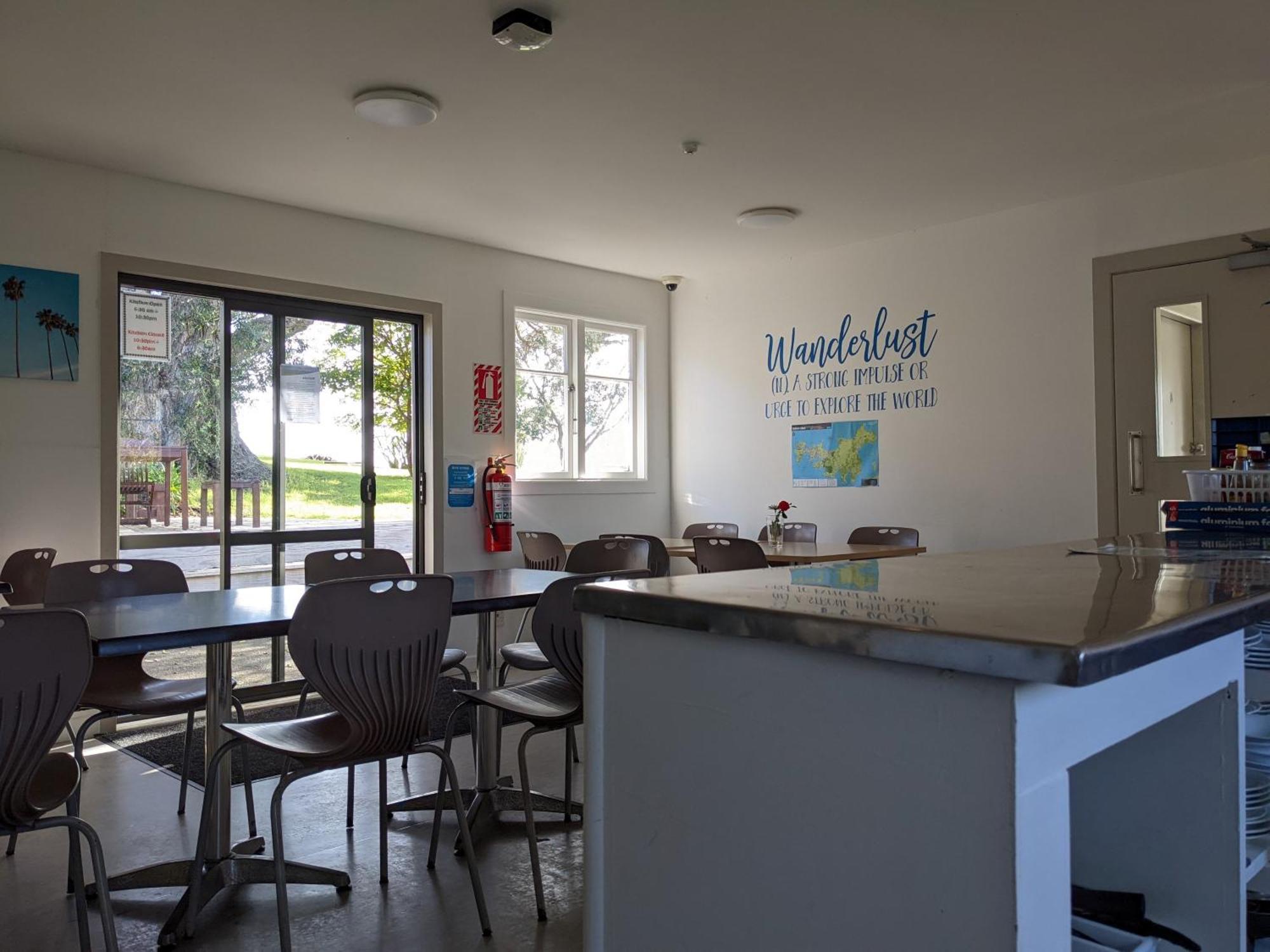 Waiheke Backpackers Hostel Onetangi Екстериор снимка