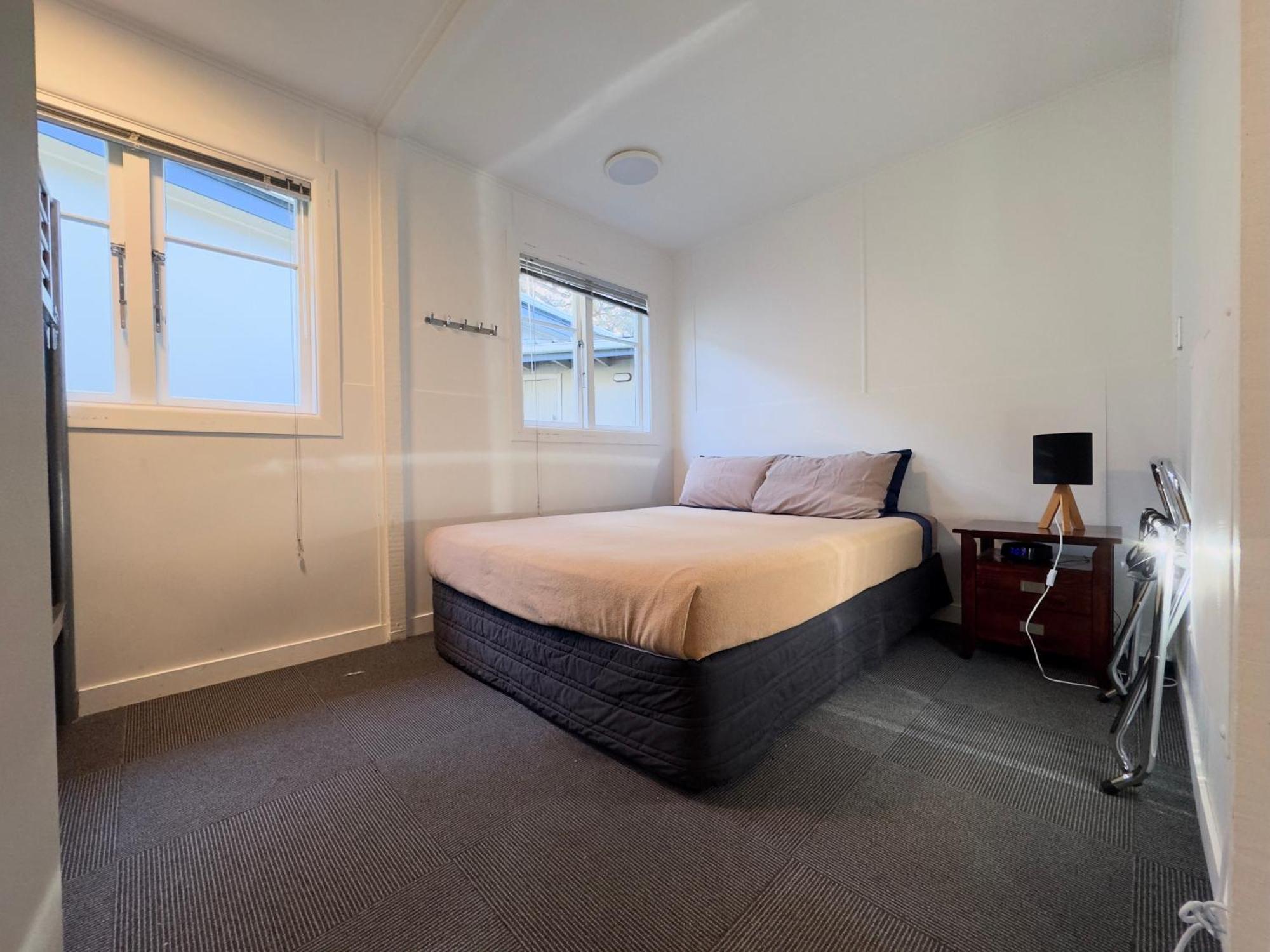 Waiheke Backpackers Hostel Onetangi Екстериор снимка